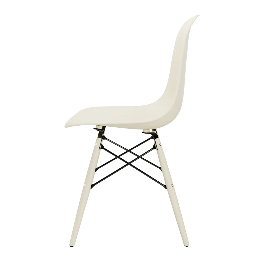 eames-dswinjetado-fendi-3.webp
