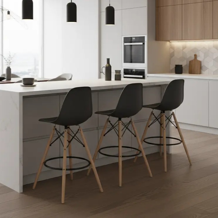 [5730 TABURETE EAMES NEGRO DSW MAD] Taburete Eames Negro